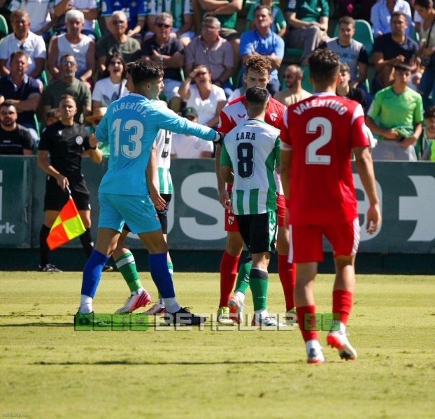 J-4-Betis-Deportivo-vs-Sevilla-Atlético-330