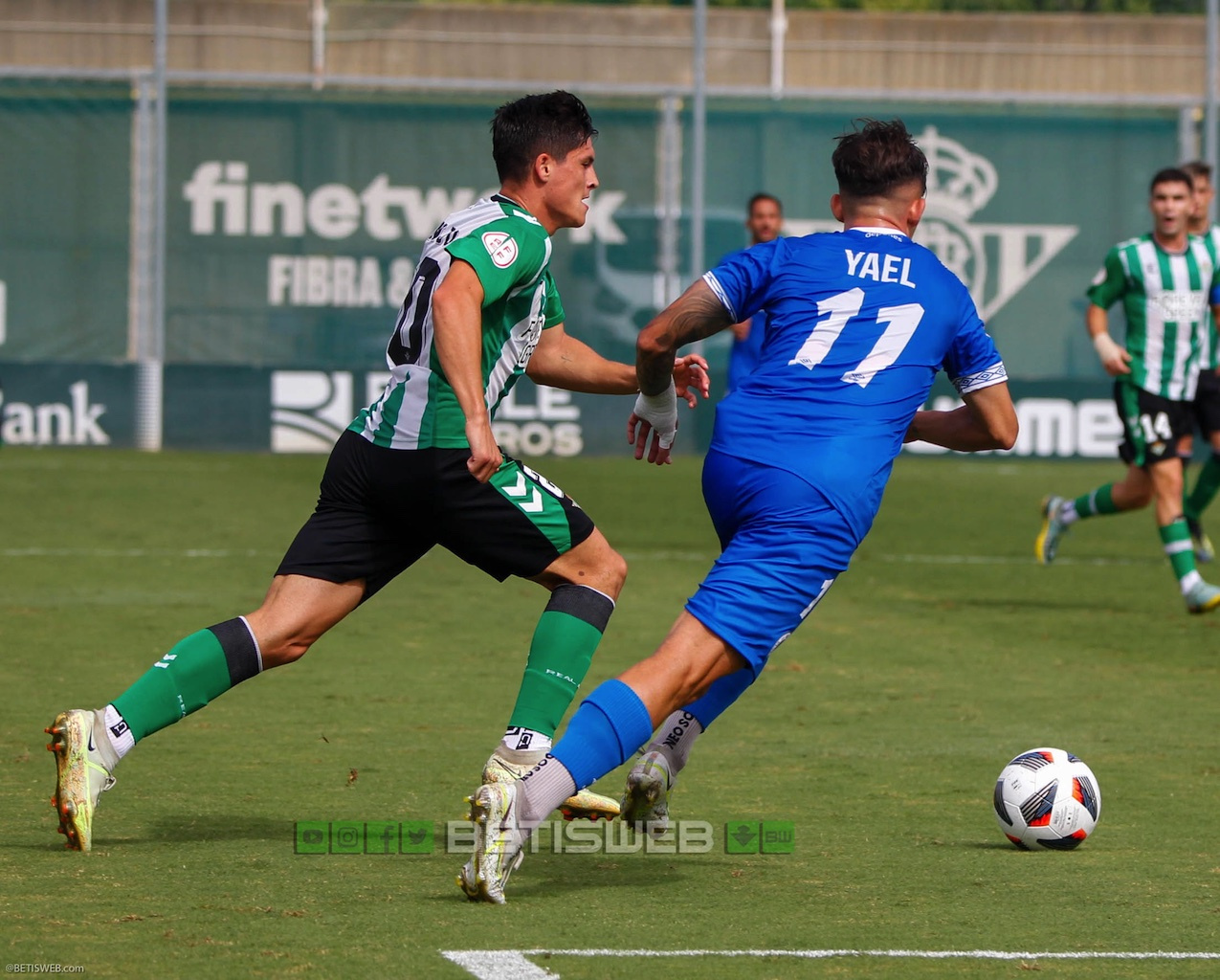 J-6-Betis-Deportivo-vs-Velez-CF392