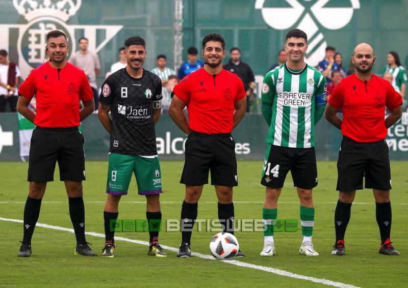 J-8-Betis-Deportivo-vs-At_004