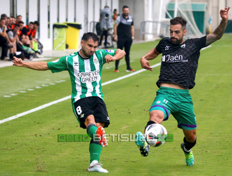 J-8-Betis-Deportivo-vs-At_035